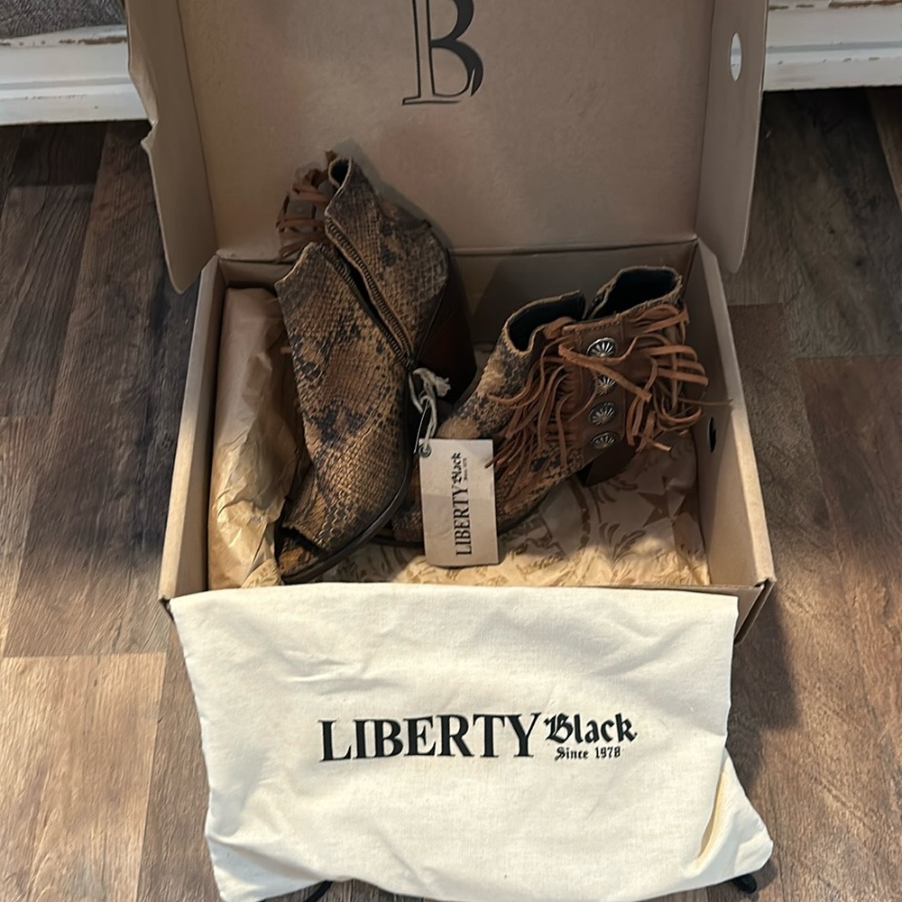 Liberty Black Mindy Boot